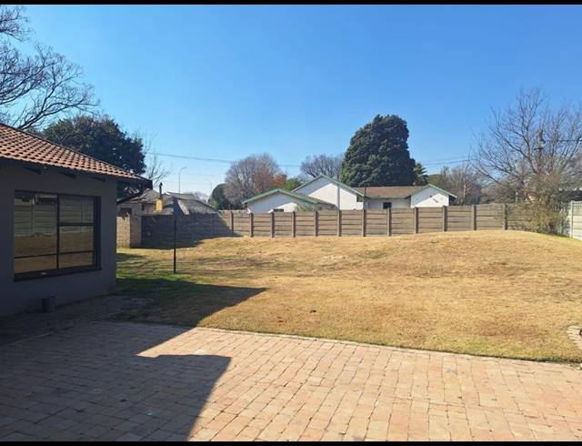 3 BEDROOM PROPERTY TO RENT IN DALPARK EXT 1